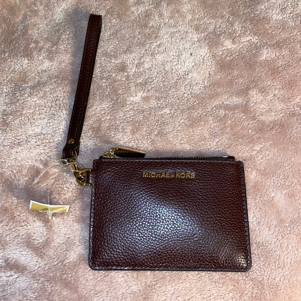 Michael Kors Wristlet 💜